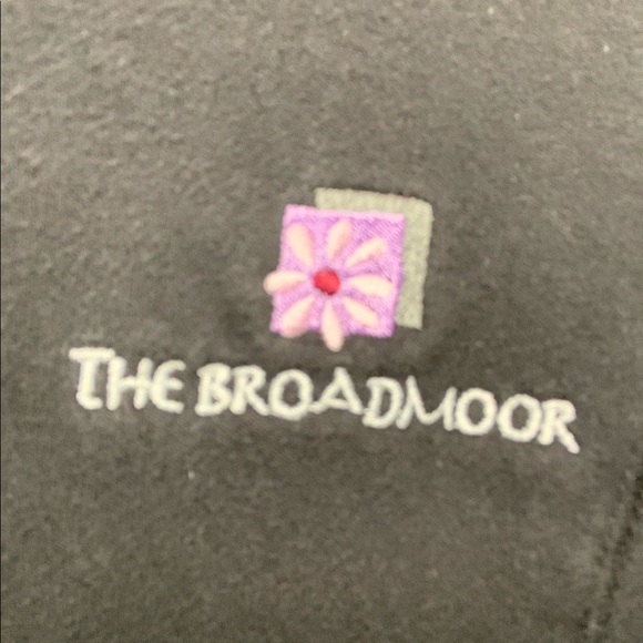 Zip Up - Picture 4 of 4